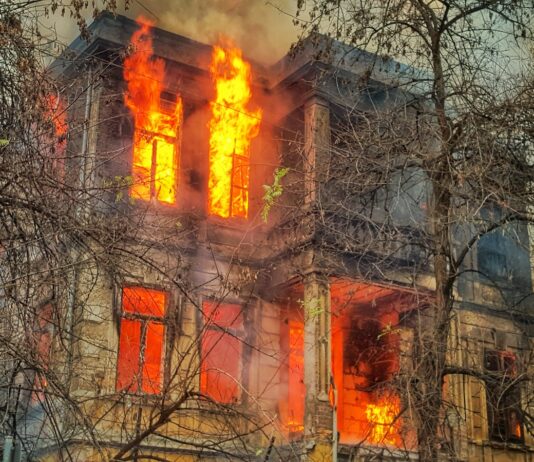 극심한 피해 발생 시 해당 시·도지사가 재난사태 선포 photo of burning house near trees